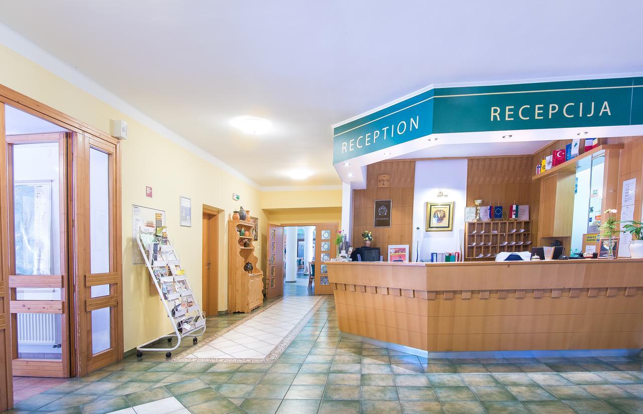 Lipa Hotel Es Etterem Szentgotthárd Eksteriør billede